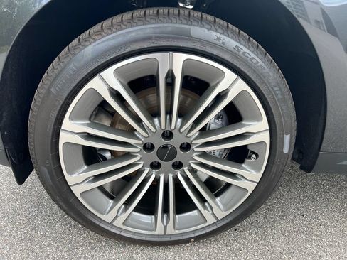 New 2026 Land Rover Range Rover Sport SE AWD/4WD image 9