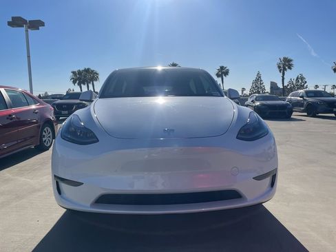 Used 2025 Tesla Model Y Long Range RWD image 6