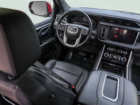 Used 2023 GMC Yukon Denali w/ Max Trailering Package image 32