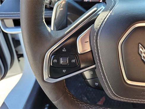 Used 2023 Chevrolet Corvette Stingray Premium Conv w/ Z51 Performance Package image 16