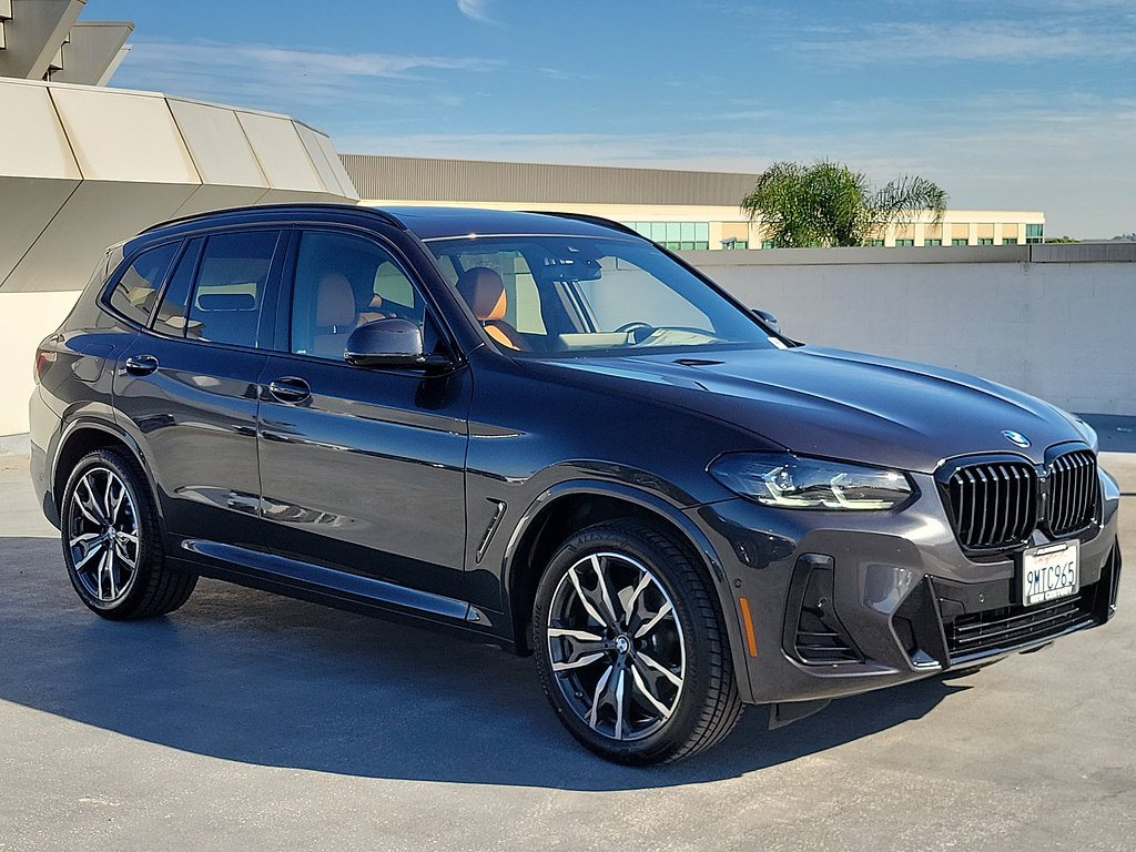 Used 2024 BMW X3 sDrive30i w/ Premium Package RWD image 4