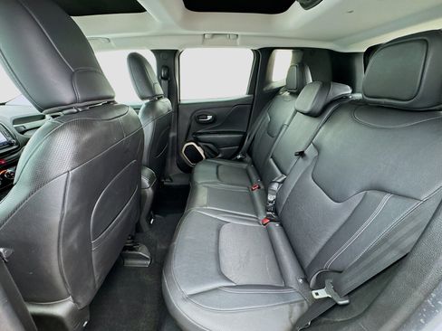 Used 2017 Jeep Renegade Trailhawk image 15