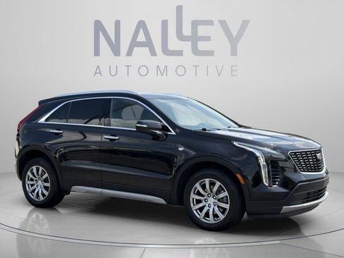 Used 2023 Cadillac XT4 Premium Luxury w/ Cold Weather Package AWD/4WD image 7