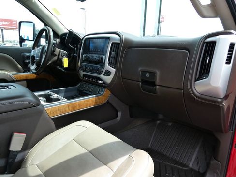 Used 2018 GMC Sierra 1500 SLT image 14