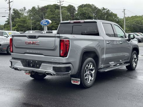 Used 2024 GMC Sierra 1500 SLT w/ SLT Premium Plus Package AWD/4WD image 4