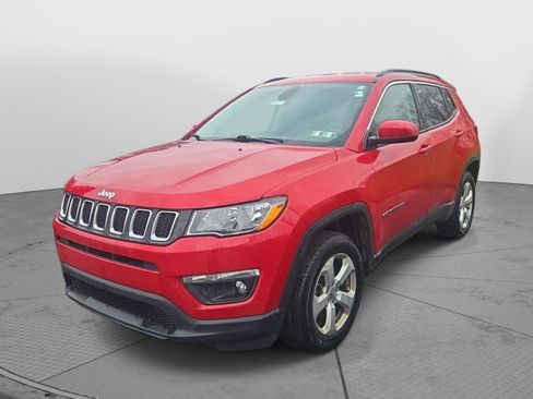 Used 2018 Jeep Compass Latitude w/ Popular Equipment Group image 9