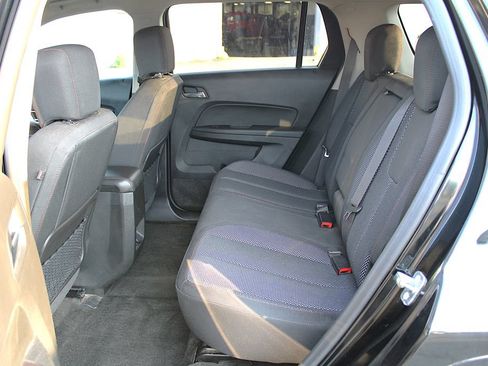Used 2017 GMC Terrain SLE AWD/4WD image 8