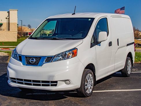 Used 2019 Nissan NV200 SV w/ Navigation Package image 3