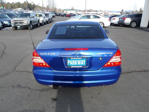 Used 1999 Mercedes-Benz SLK 230 2dr Kompressor Roadster 2.3L image 4