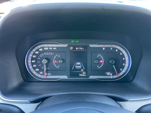 Used 2023 Hyundai Tucson SEL FWD image 9