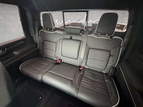 Used 2024 GMC Sierra 2500 AT4X image 23