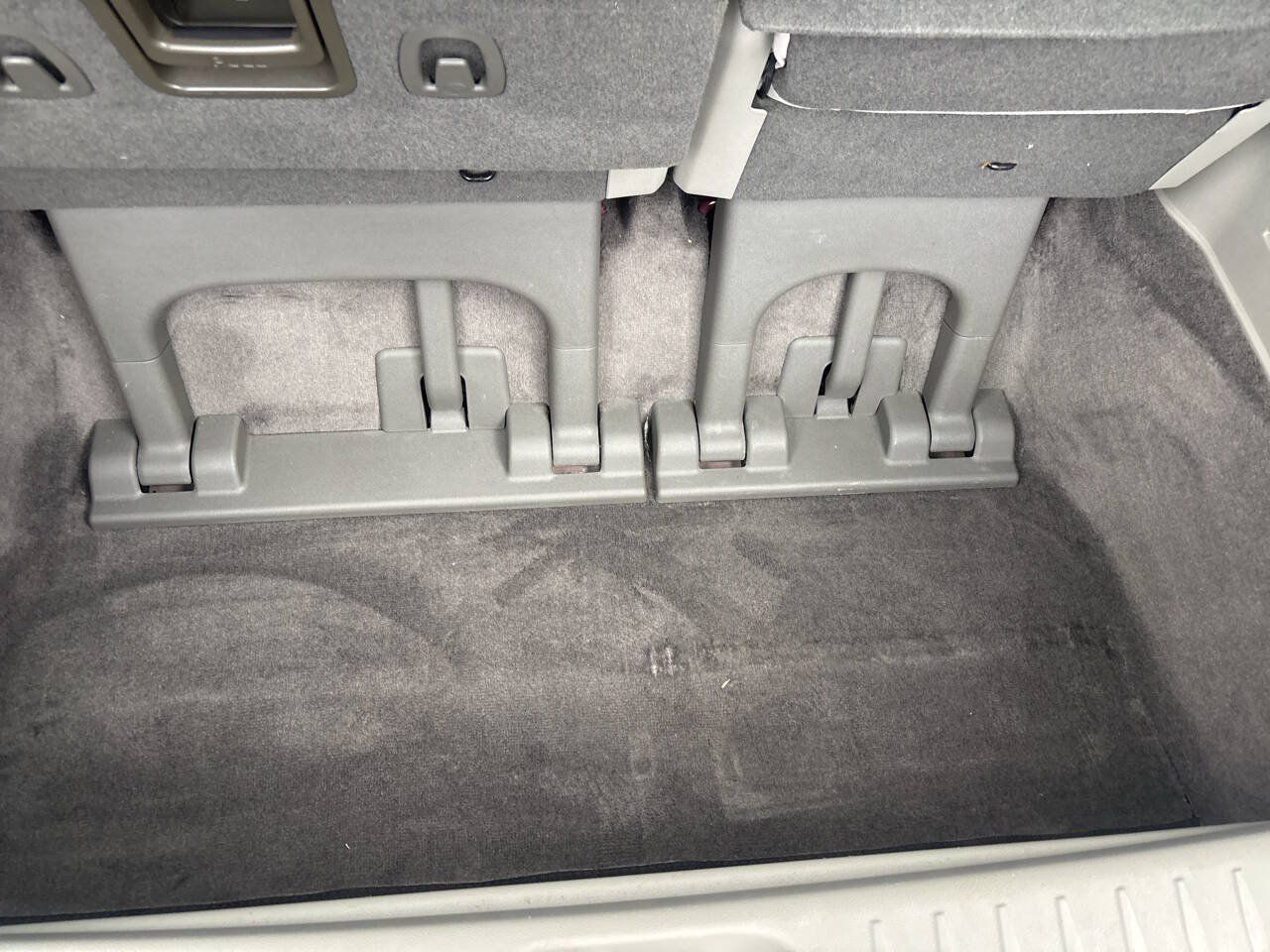 Used 2020 Kia Sedona LX FWD image 20