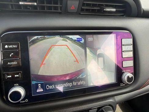 Used 2022 Nissan Kicks SR FWD image 13