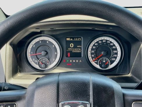Used 2014 RAM 1500 Express RWD image 12