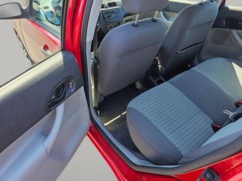 Used 2007 Ford Focus SE image 19
