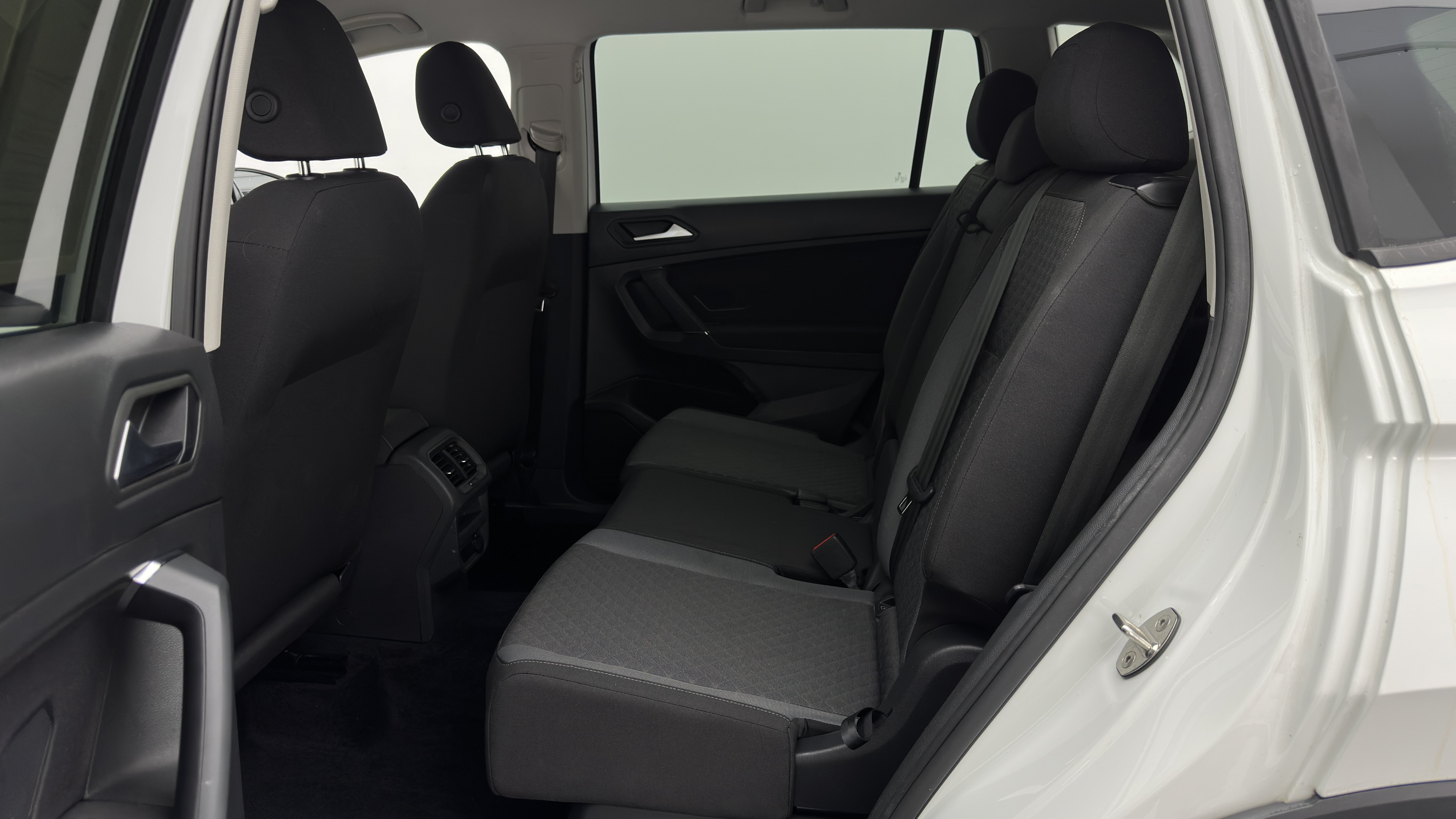 Used 2020 Volkswagen Tiguan S FWD image 21