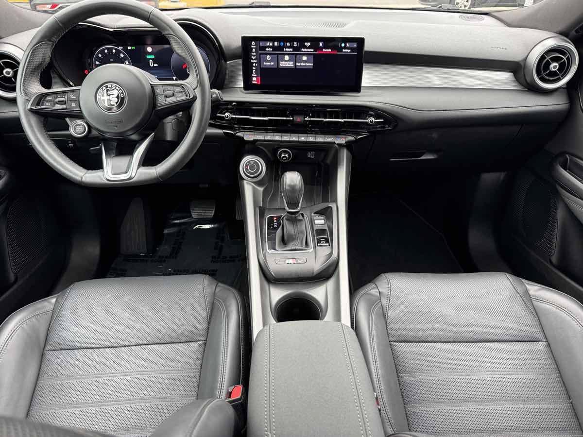 Used 2024 Alfa Romeo Tonale Ti w/ Premium Interior Package AWD/4WD image 22