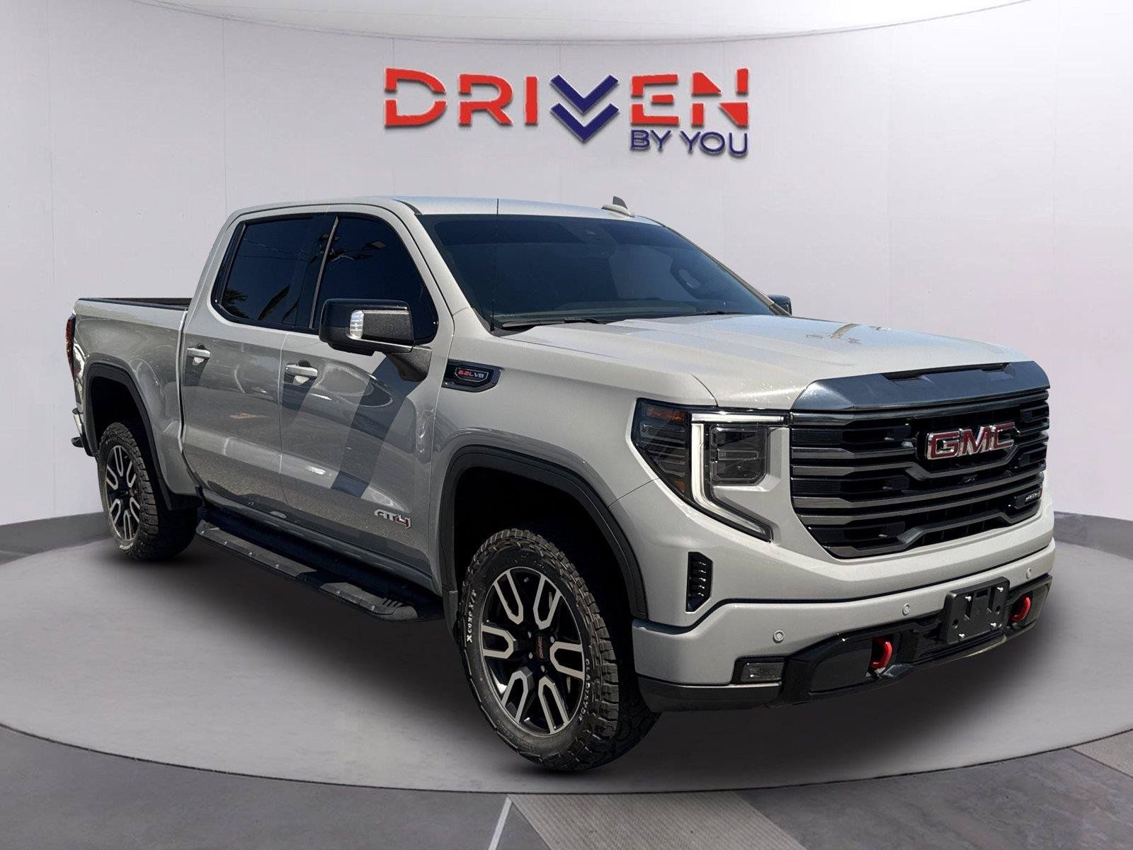 Used 2024 GMC Sierra 1500 AT4 w/ AT4 Preferred Package AWD/4WD image 1
