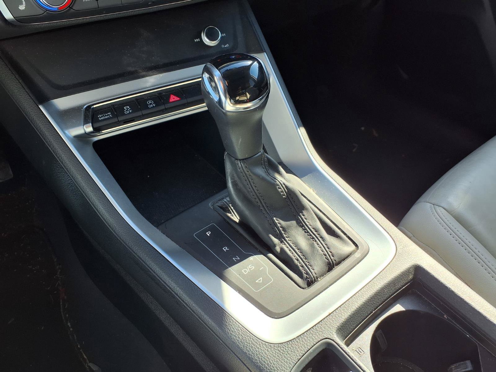 Used 2019 Audi Q3 2.0T Premium AWD/4WD image 13