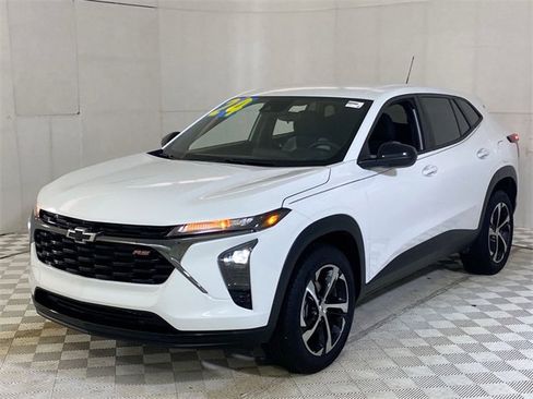Used 2024 Chevrolet Trax RS image 20