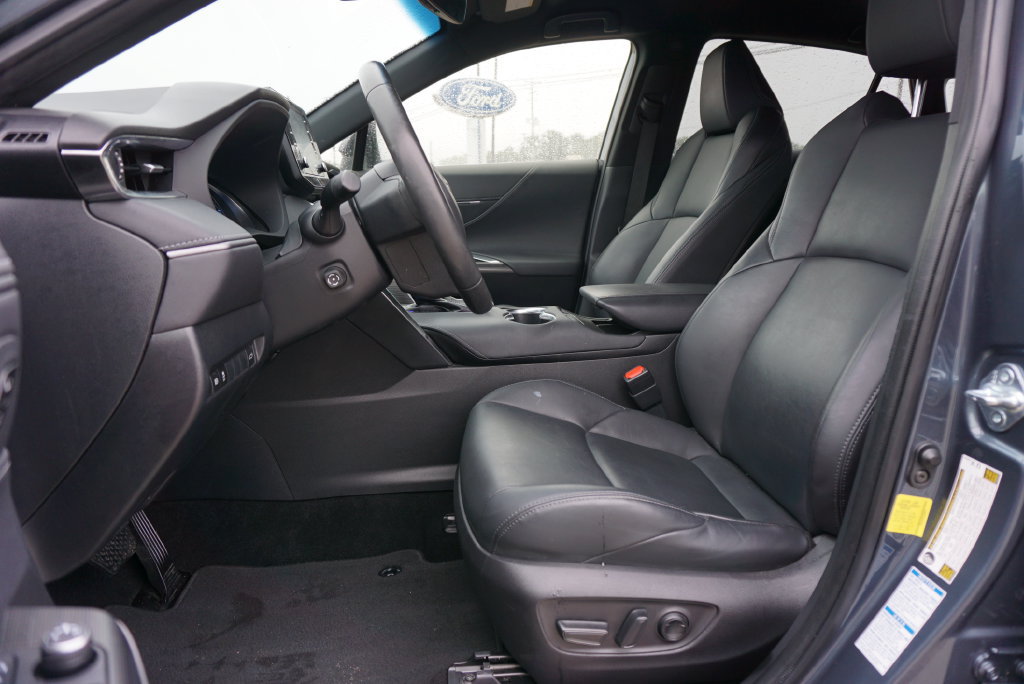 Used 2022 Toyota Venza XLE AWD/4WD image 19