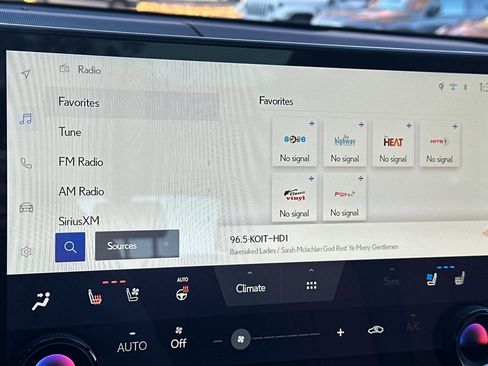 Used 2025 Lexus NX 450h+ F Sport image 23