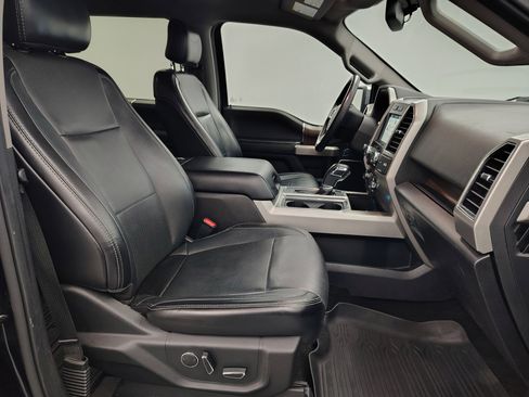 Used 2017 Ford F150 Lariat image 32