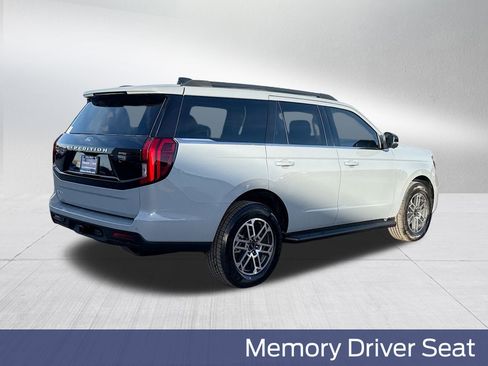 New 2025 Ford Expedition Active image 6