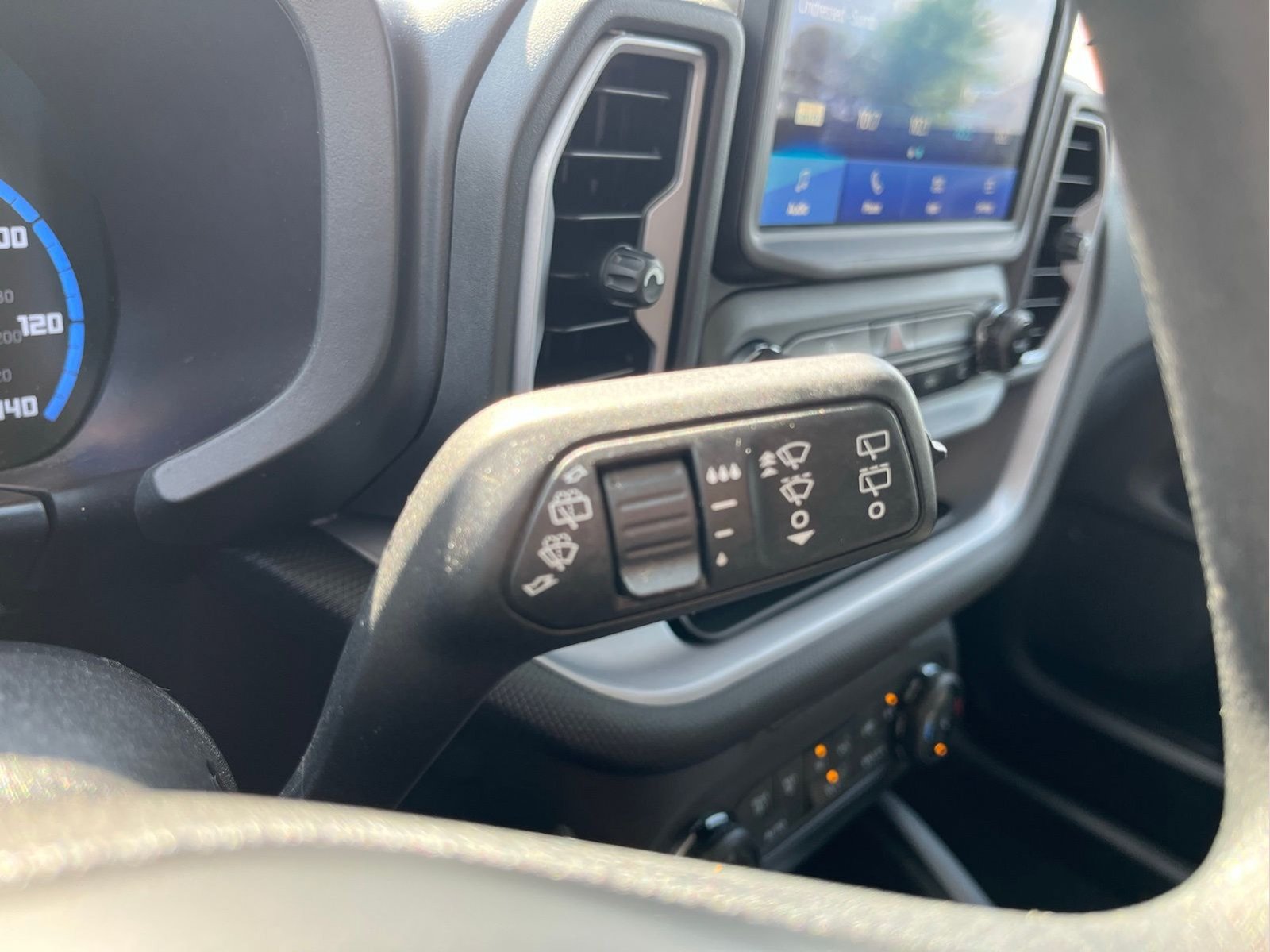 Used 2024 Ford Bronco Sport Big Bend AWD/4WD image 17