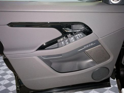 New 2026 Land Rover Range Rover Evoque S AWD/4WD image 11