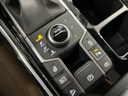 New 2026 Kia Sorento SX Prestige w/ Olive Brown Leather Package image 25