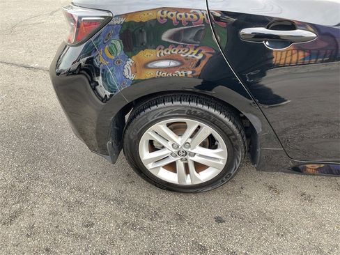 Used 2019 Toyota Corolla SE image 12