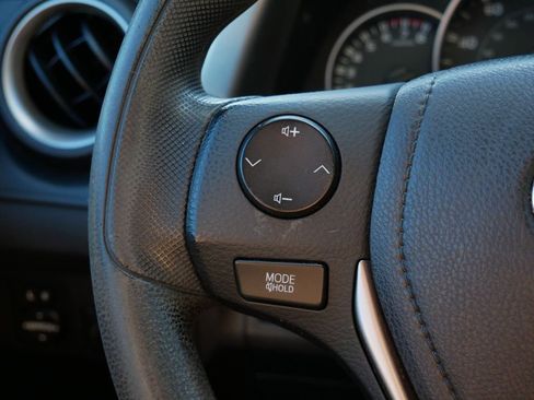 Used 2016 Toyota RAV4 LE image 24