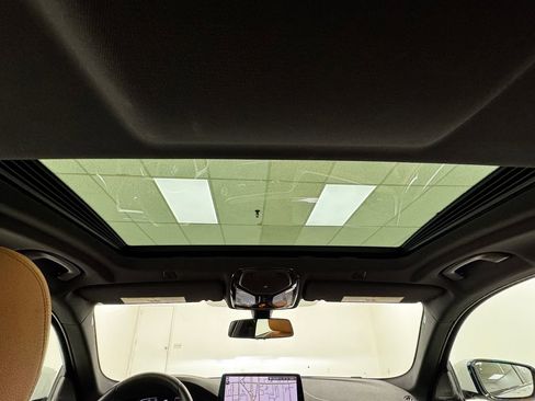 Used 2022 BMW 530i xDrive w/ M Sport Package image 31