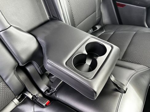 Used 2023 Ford Escape SE image 48