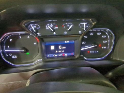 Used 2022 GMC Sierra 2500 AT4 w/ AT4 Preferred Package image 11