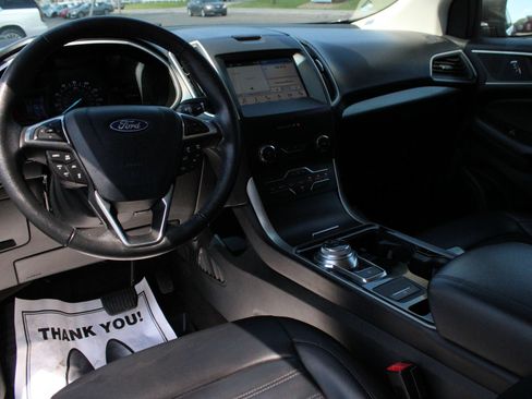 Used 2019 Ford Edge SEL w/ Equipment Group 201A FWD image 21