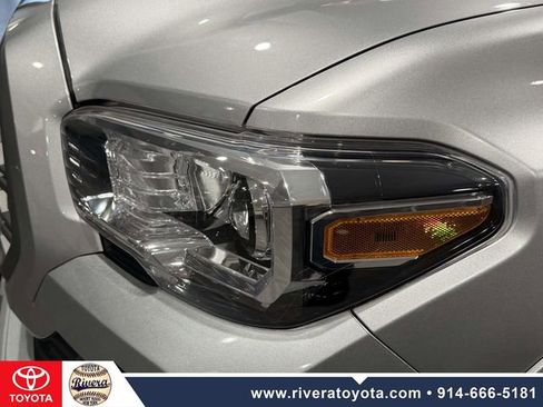 Used 2023 Toyota Tacoma TRD Sport image 9
