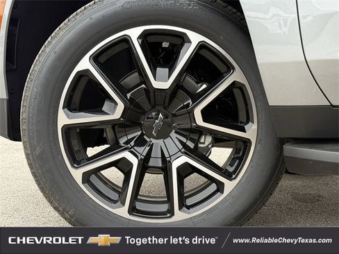 New 2026 Chevrolet Suburban RST w/ Comfort Package image 10