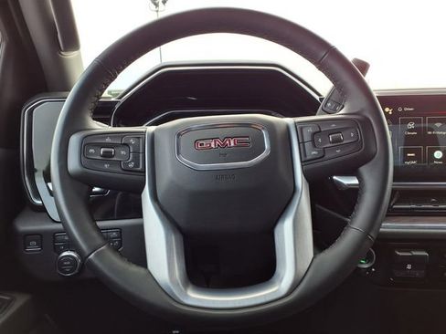 Used 2025 GMC Sierra 1500 SLT AWD/4WD image 37