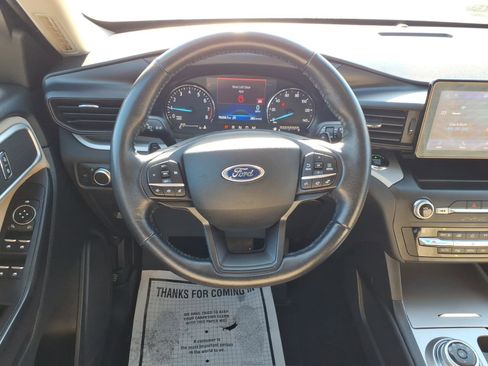 Used 2020 Ford Explorer XLT w/ Class III Trailer Tow Package image 14