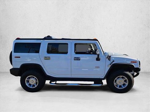 Used 2005 HUMMER H2 w/ Preferred Equipment Group image 4