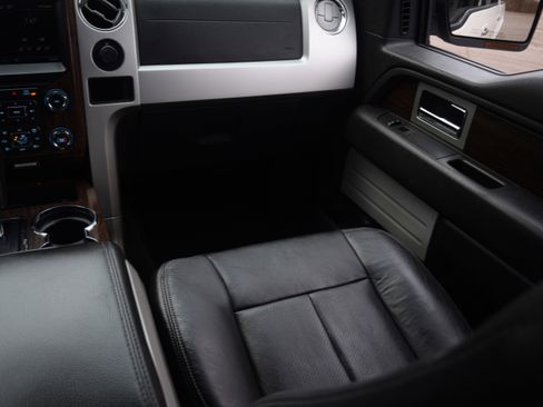 Used 2013 Ford F150 Lariat w/ Lariat Chrome Pkg image 14