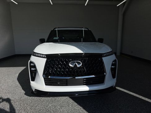 New 2026 INFINITI QX80 4WD w/ Sport Exterior Package image 8