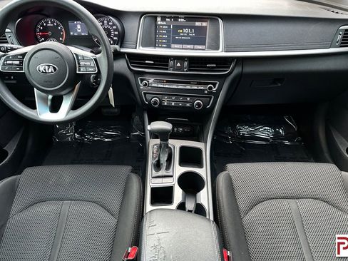 Used 2019 Kia Optima LX image 14
