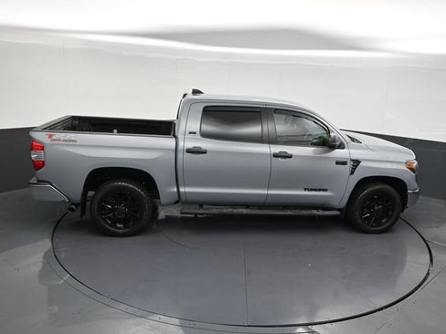 Used 2021 Toyota Tundra SR5 w/ SR5 Upgrade Package AWD/4WD image 21
