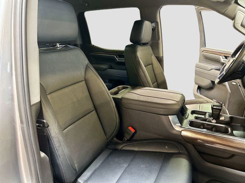 Used 2025 Chevrolet Silverado 1500 LT Trail Boss w/ Convenience Package II AWD/4WD image 28