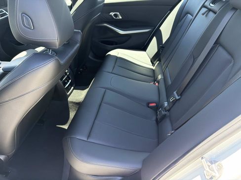 Used 2025 BMW 330i Sedan w/ Convenience Package RWD image 11