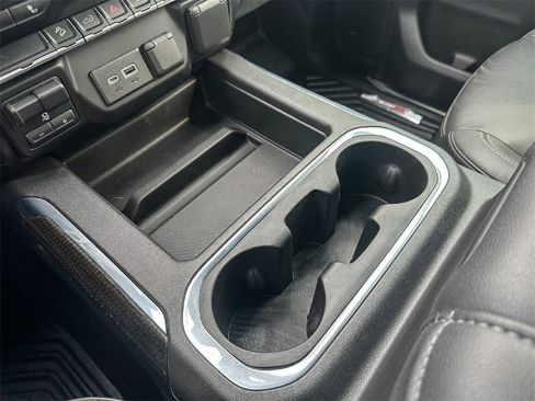 Used 2022 Chevrolet Silverado 1500 LT Trail Boss w/ Convenience Package II image 32