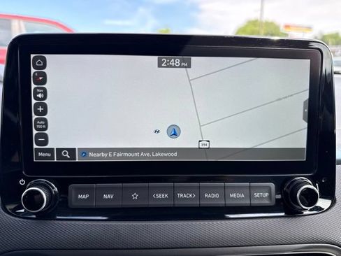 Used 2022 Hyundai Kona Limited w/ Winter Weather Package AWD/4WD image 10